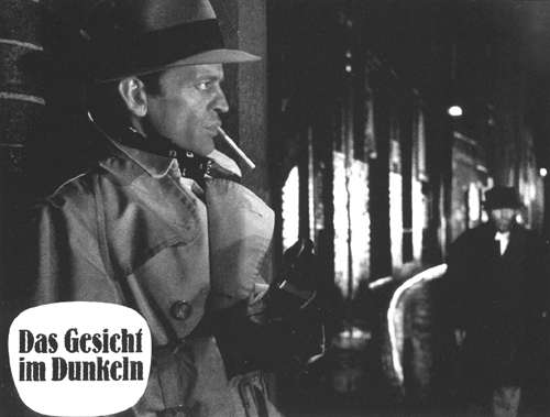 DAS GESICHT IM DUNKELN